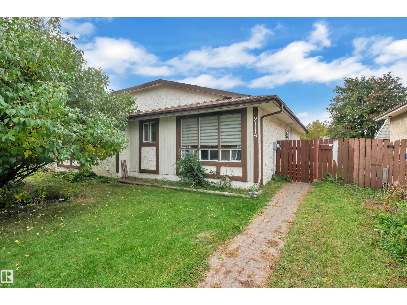 2114 38 ST NW, Edmonton, Alberta, T6L4C3