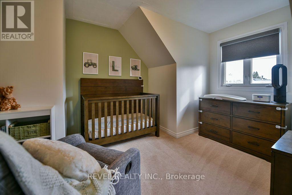 110 MCDOUGALL STREET - 26