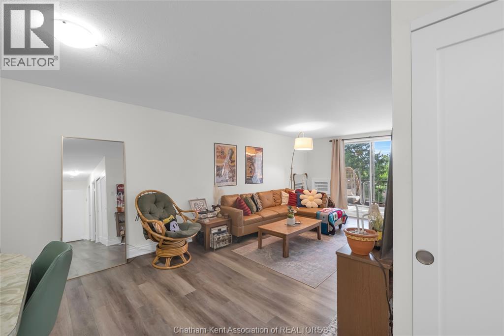 #312 150 Park AVENUE East - 14