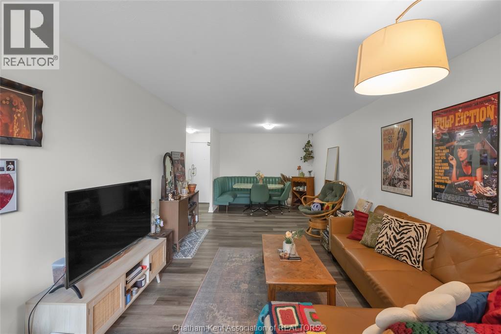 #312 150 Park AVENUE East - Image 8