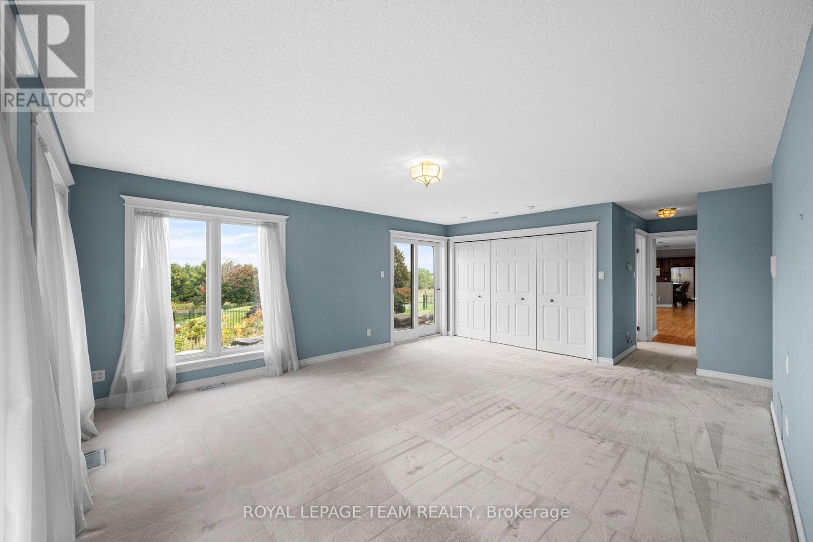285 PINHEY POINT ROAD - Image 17