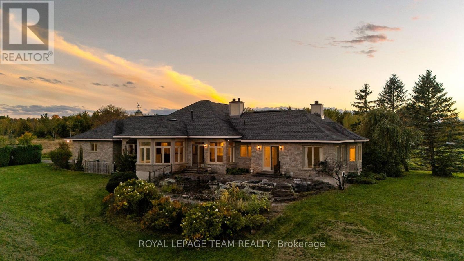 285 PINHEY POINT ROAD - 2