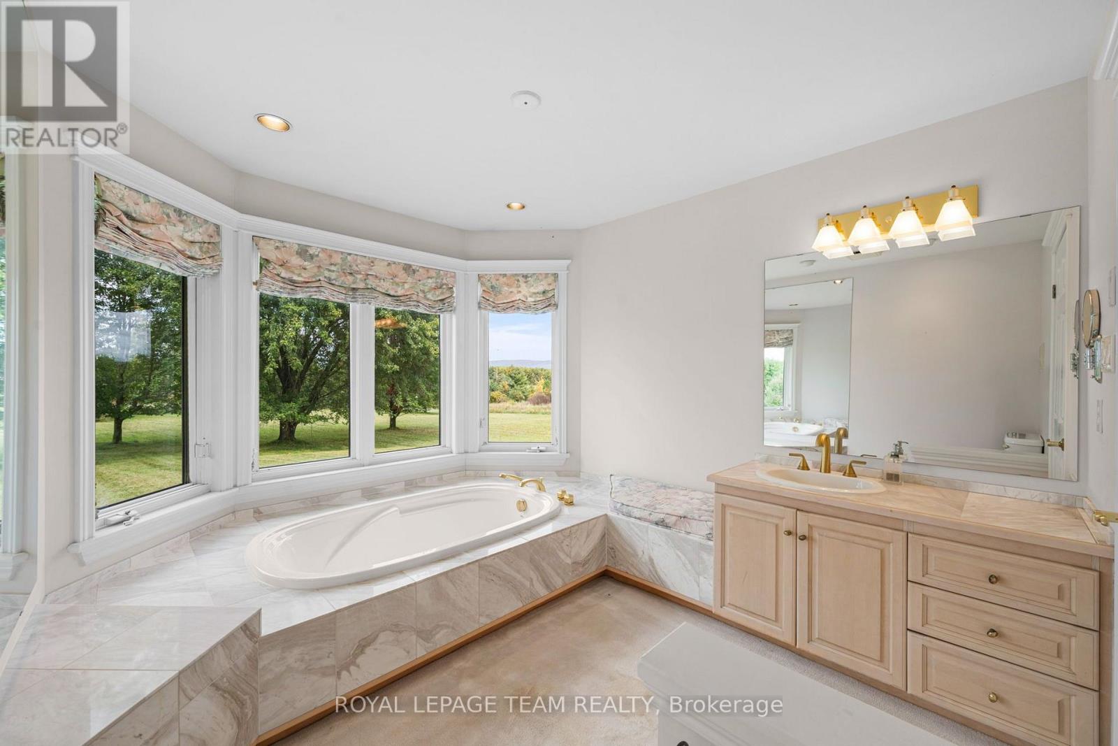 285 PINHEY POINT ROAD - 20