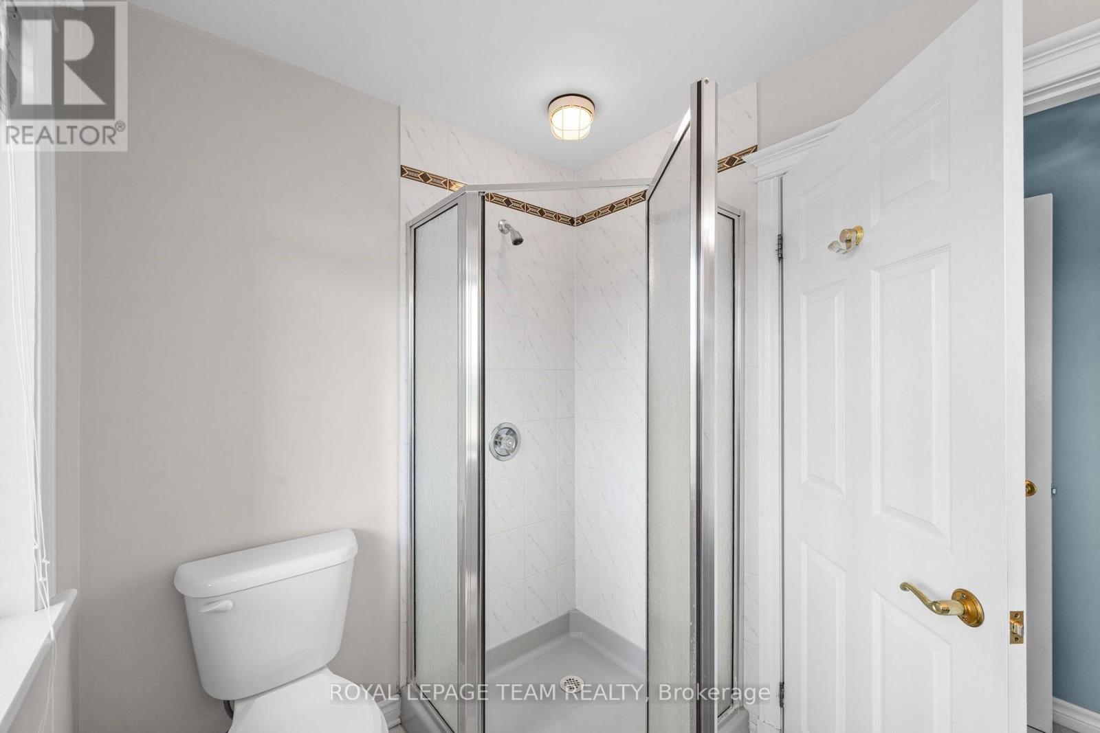 285 PINHEY POINT ROAD - Image 23