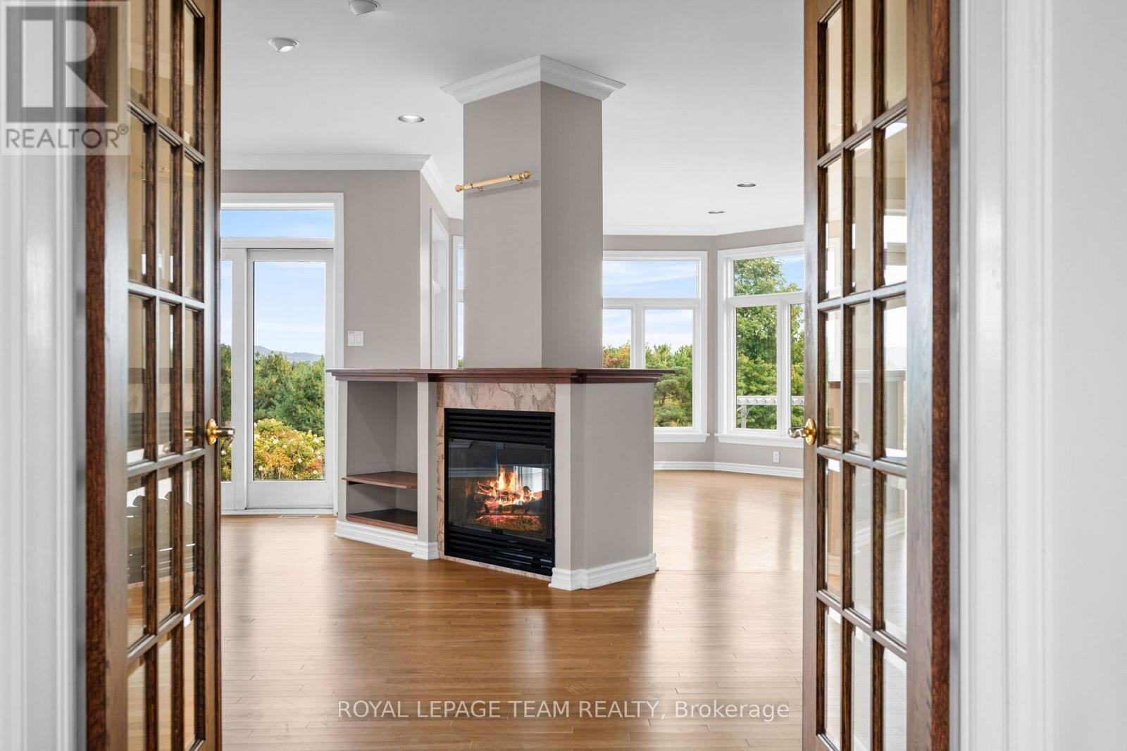 285 PINHEY POINT ROAD - 25