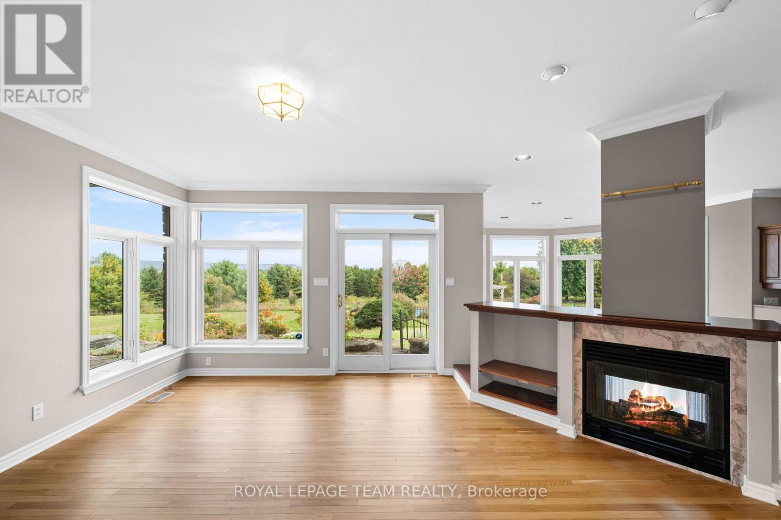 285 PINHEY POINT ROAD - Image 26
