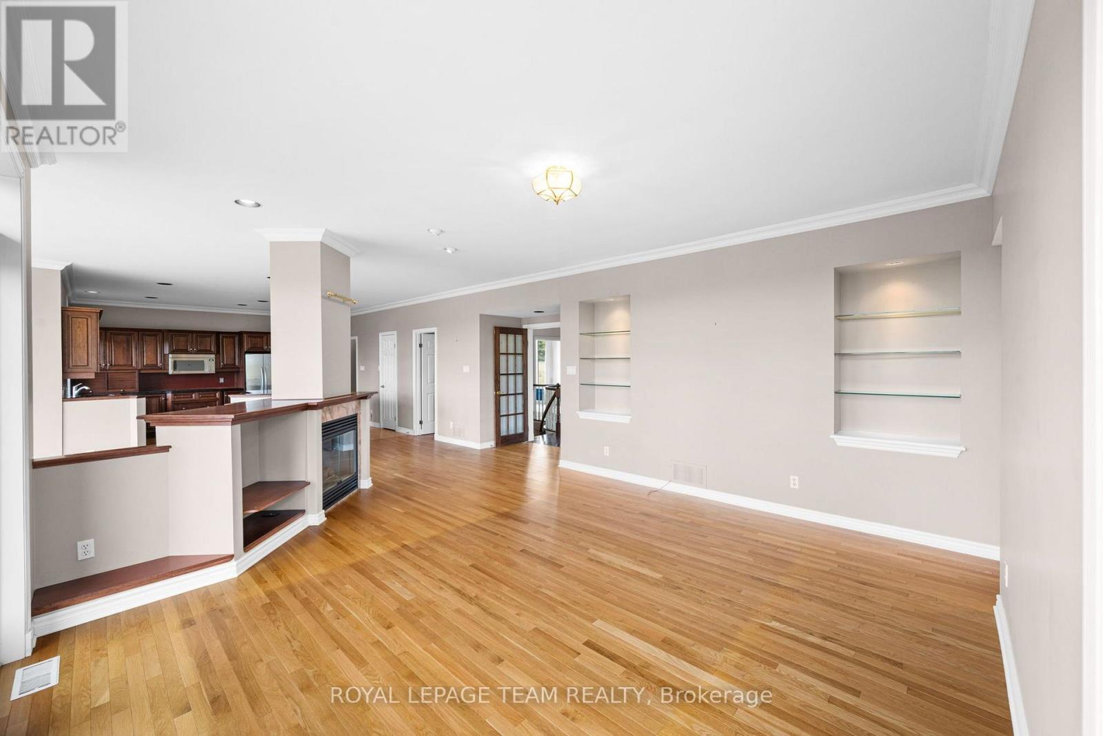 285 PINHEY POINT ROAD - Image 28