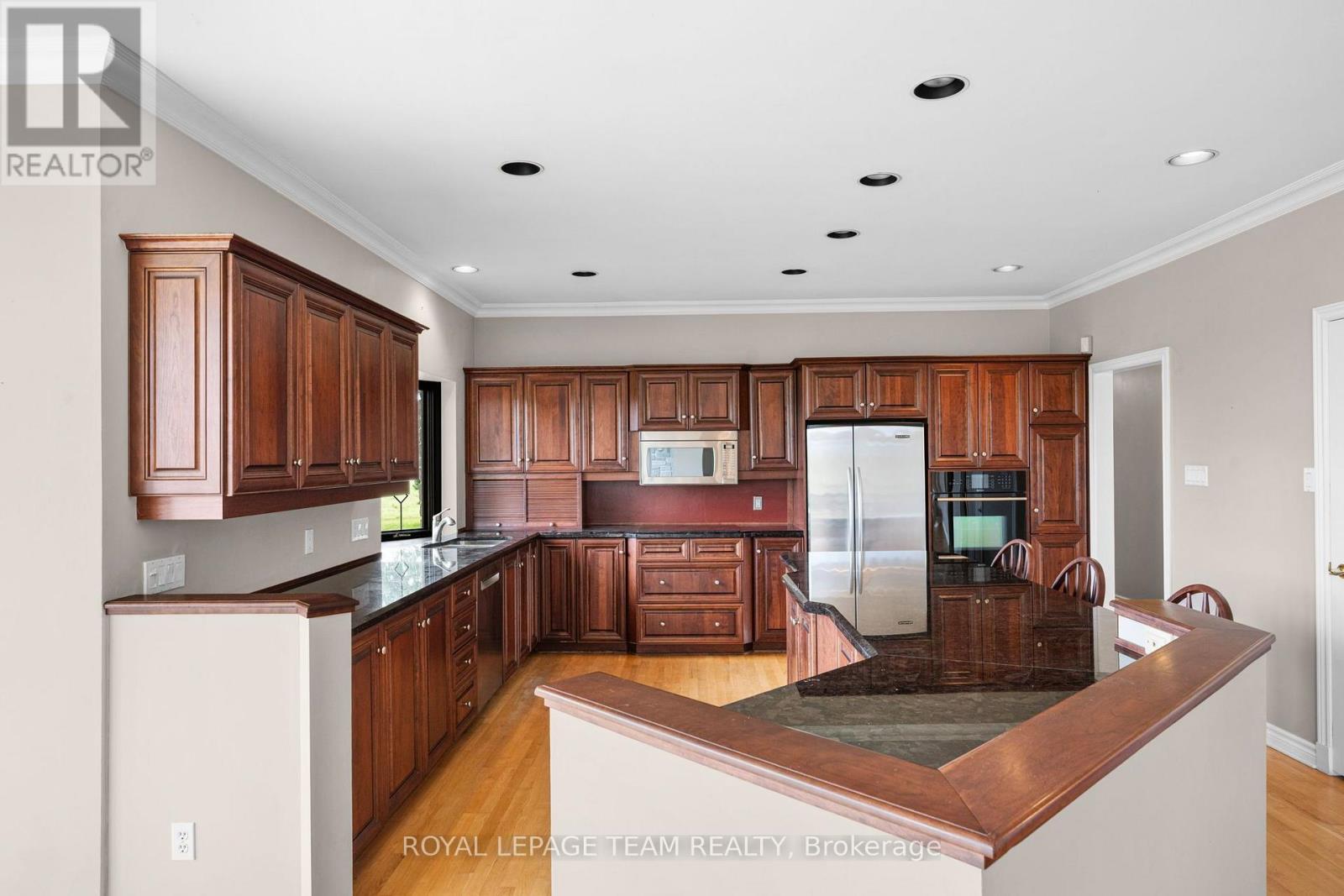 285 PINHEY POINT ROAD - 30
