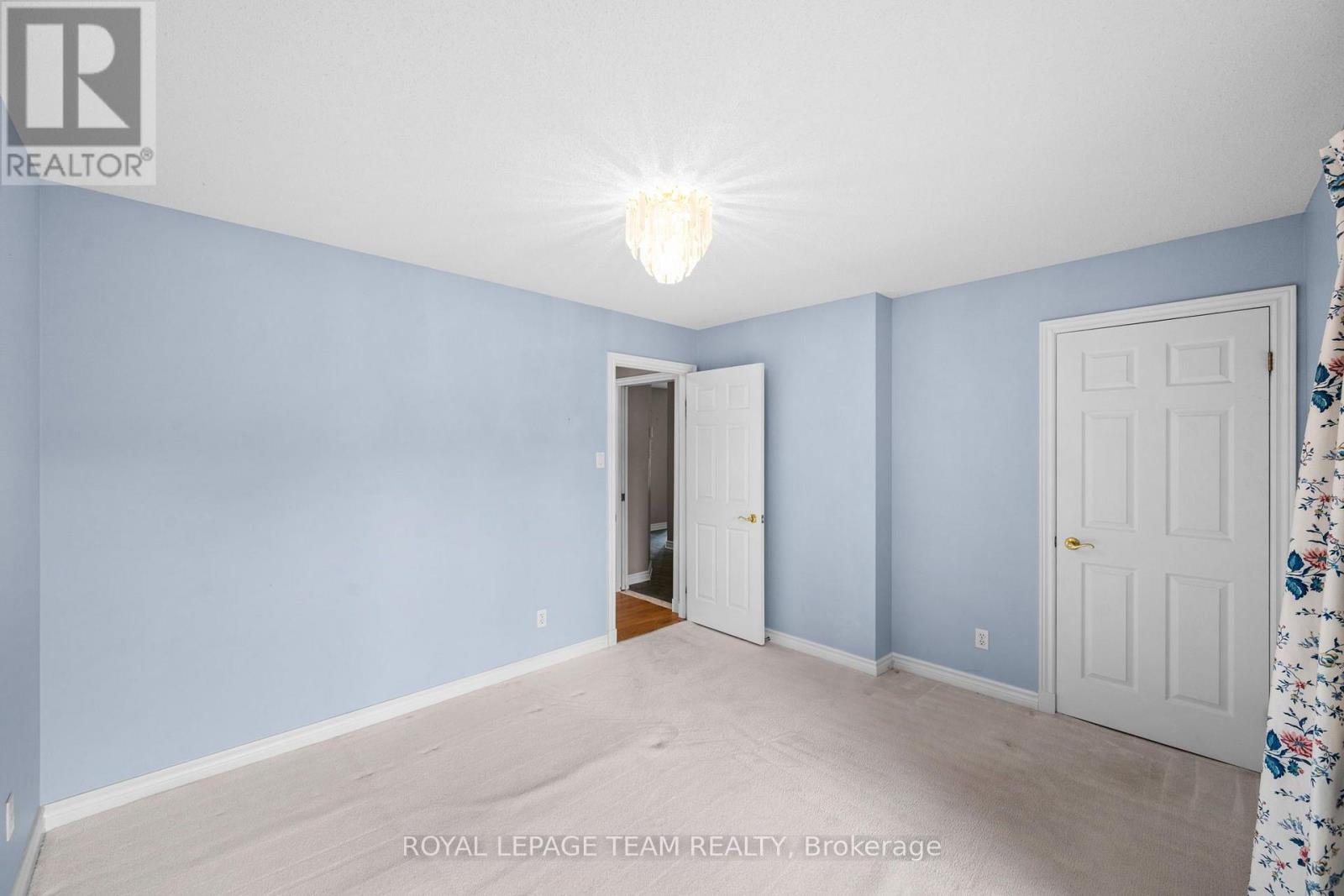 285 PINHEY POINT ROAD - Image 35