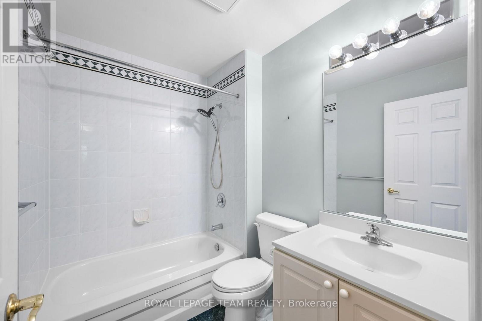 285 PINHEY POINT ROAD - 38