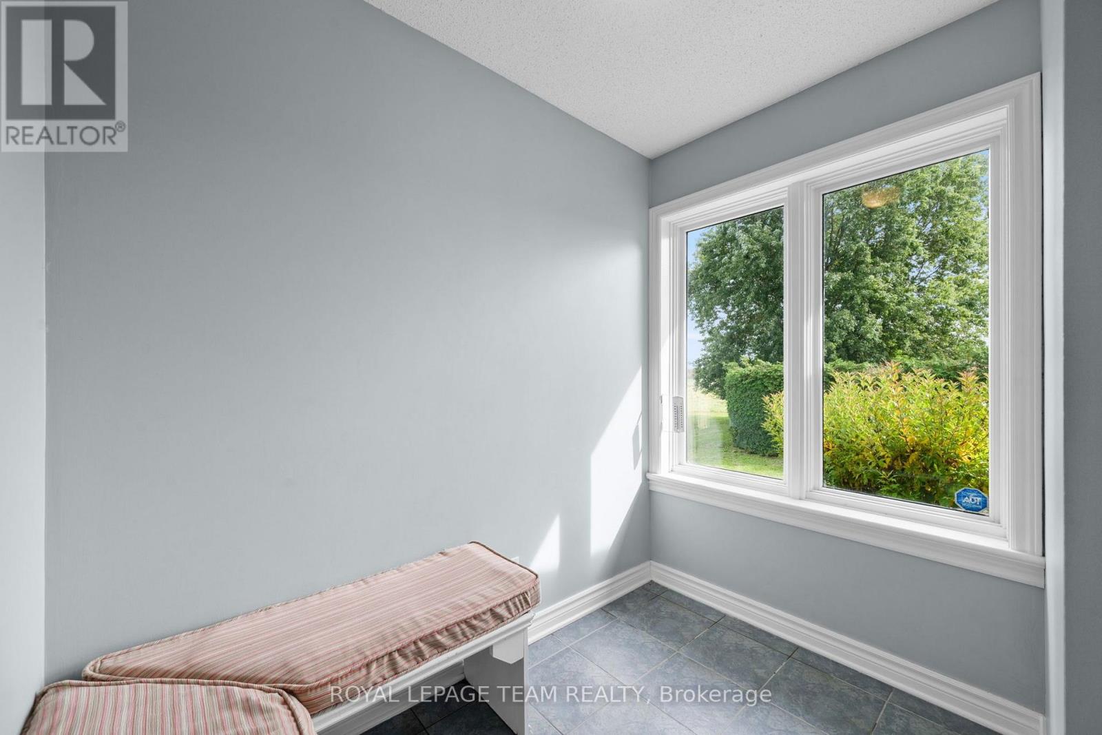 285 PINHEY POINT ROAD - 41