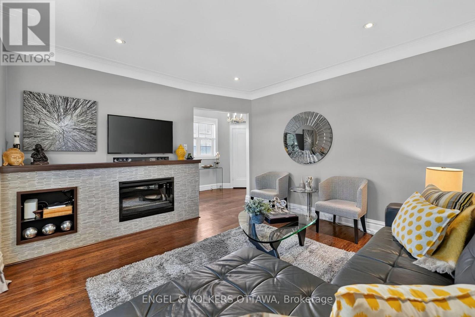 122 RENFREW AVENUE - Image 7