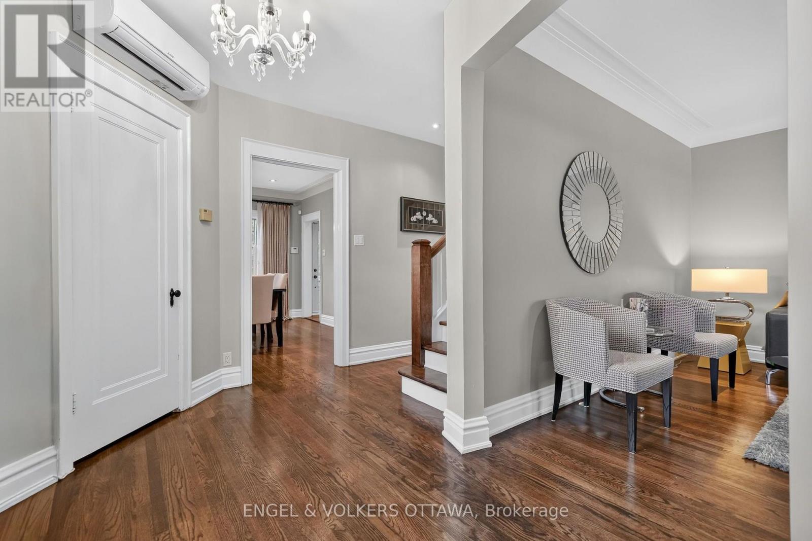 122 RENFREW AVENUE - Image 8