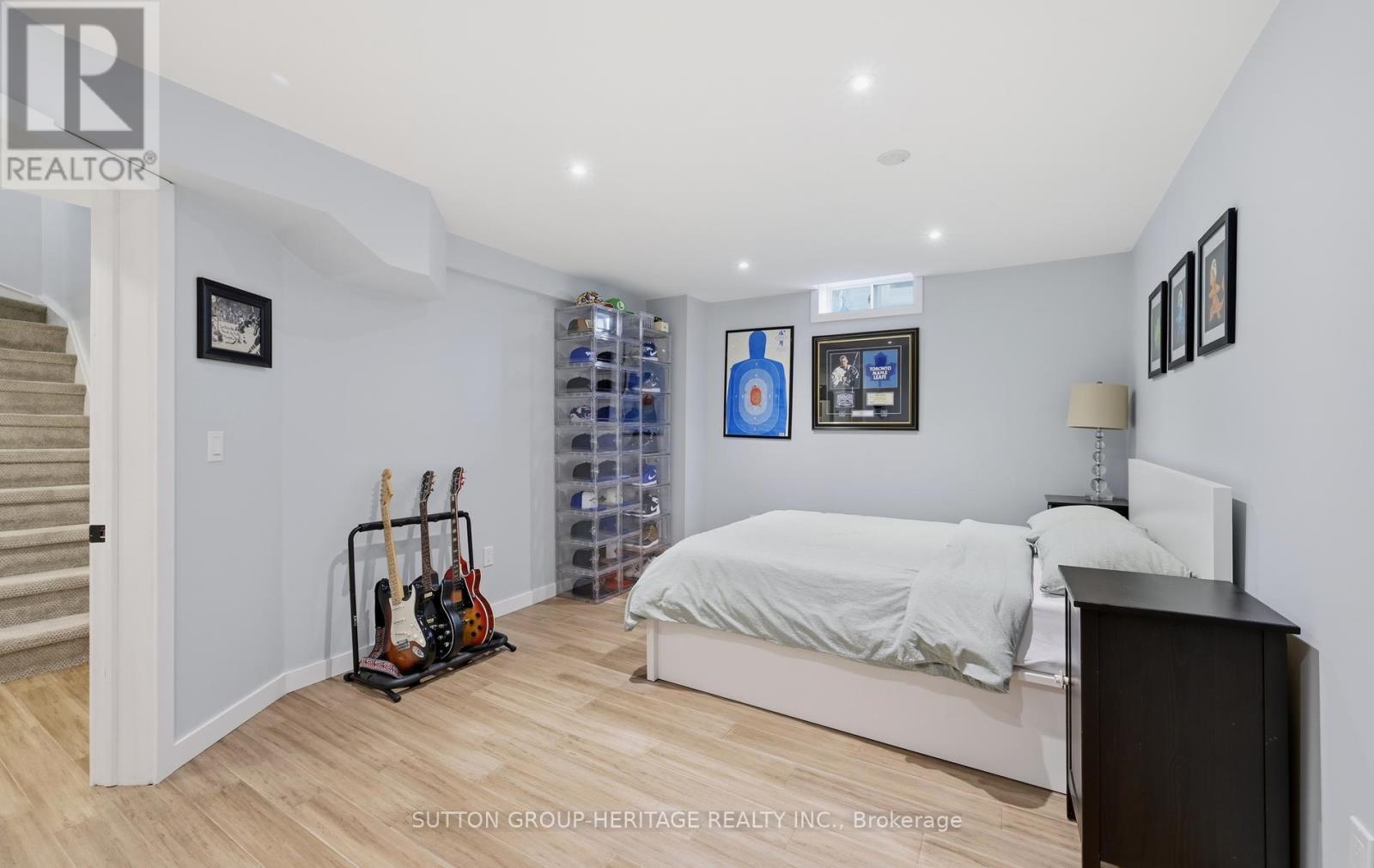 664 ERAMOSA CRESCENT - Image 28