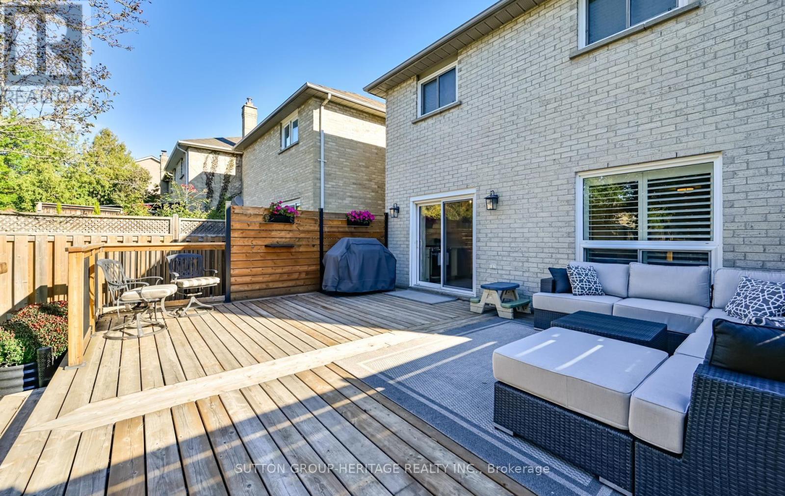 664 ERAMOSA CRESCENT - Image 35
