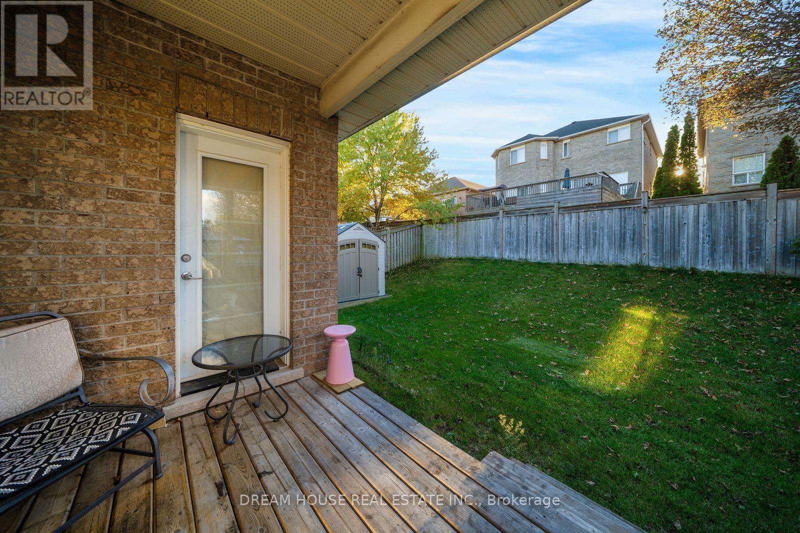 186 FENNING DRIVE - 23