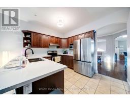186 Fenning Drive, Clarington, ON L1E3K2 Photo 12