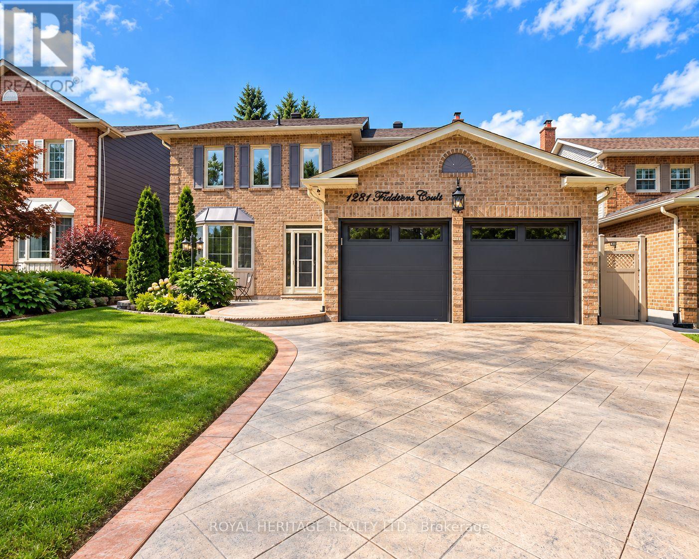 1221 Fieldstone Circle, Pickering, ON photo 2