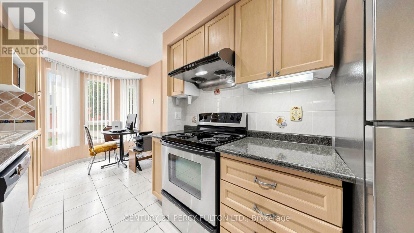 TH26- 2472 Eglinton Avenue East, Toronto, ON photo 12