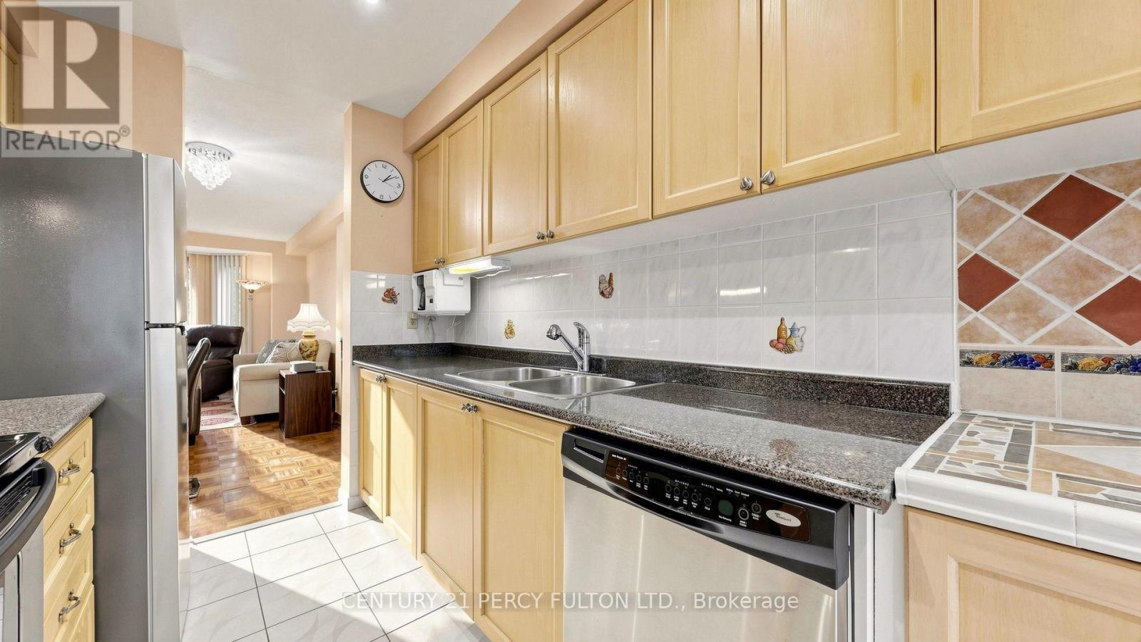 TH26- 2472 Eglinton Avenue East, Toronto, ON photo 15