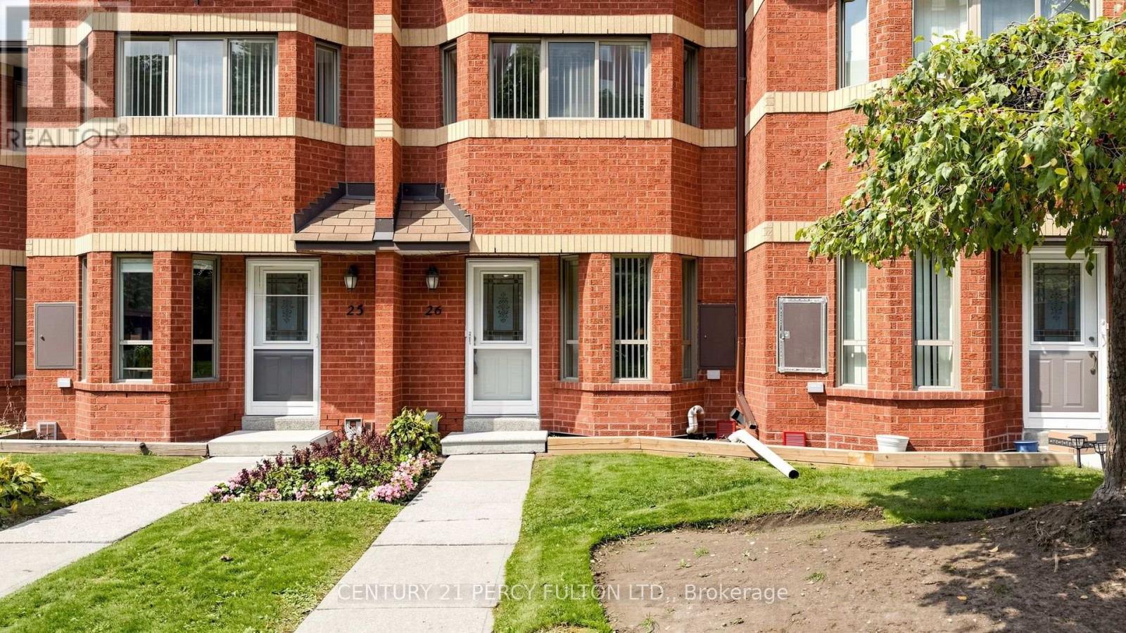 TH26- 2472 Eglinton Avenue East, Toronto, ON photo 3