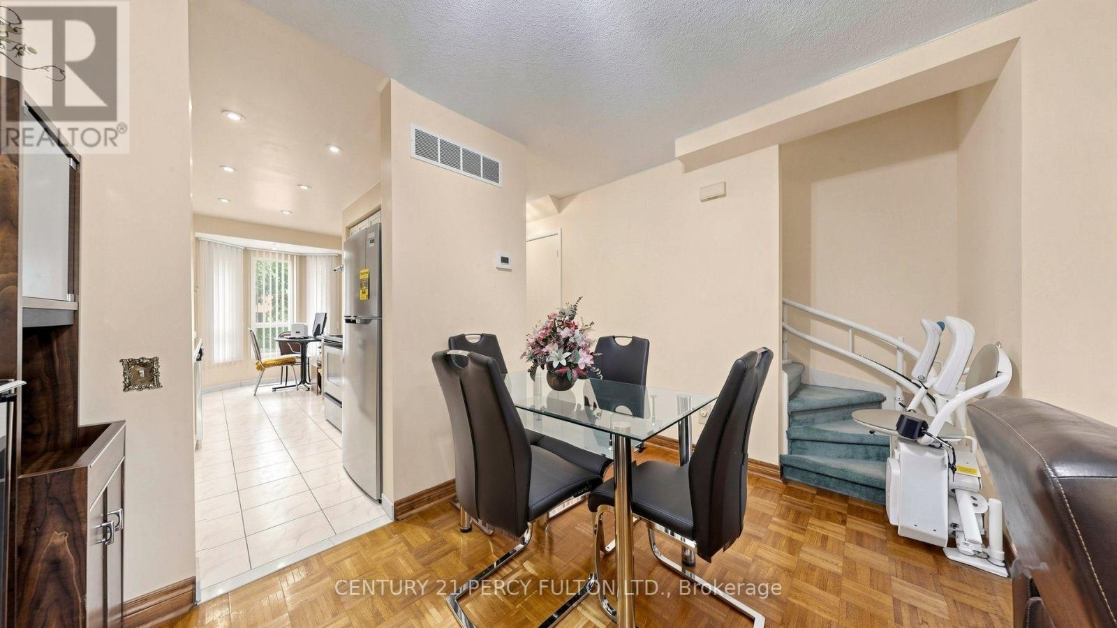 TH26- 2472 Eglinton Avenue East, Toronto, ON photo 8
