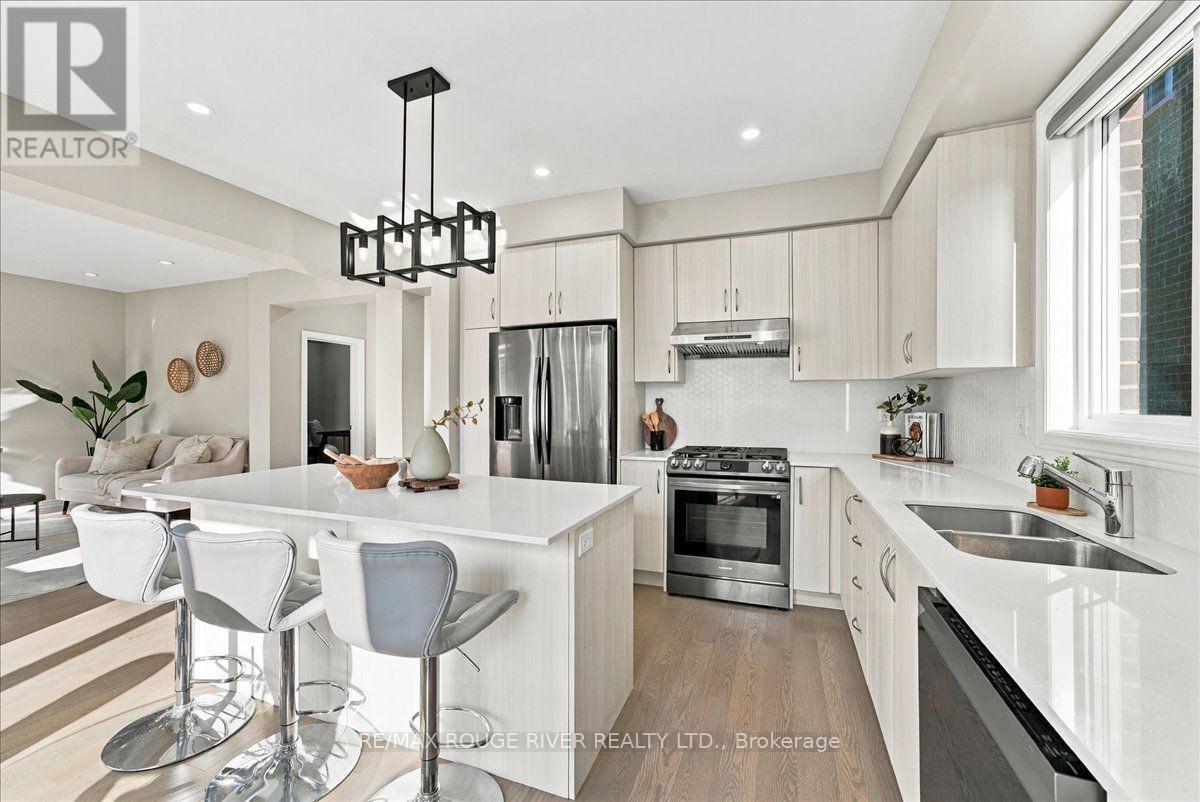 520 Coronation Road, Whitby, ON photo 13