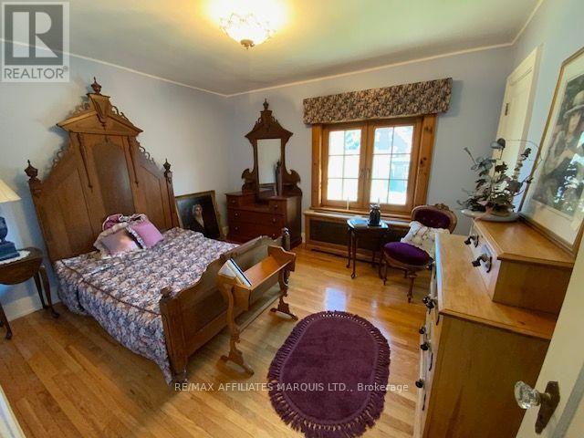 425 Second St. E Street East — photo 21