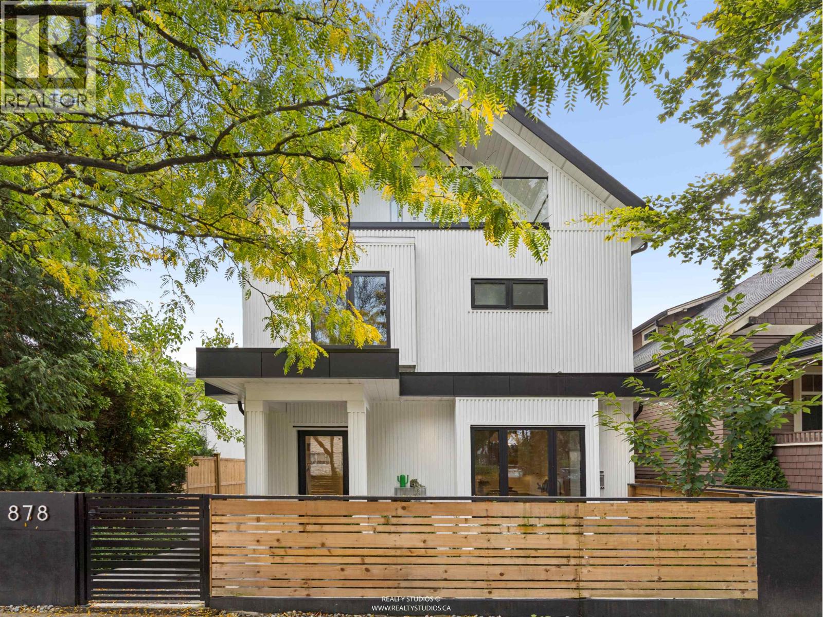 Property for sale at 1 878 E 37TH AVENUE