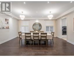 Kitchen - 26 Blazing Star Street, East Gwillimbury, ON L9N0S1 Photo 8