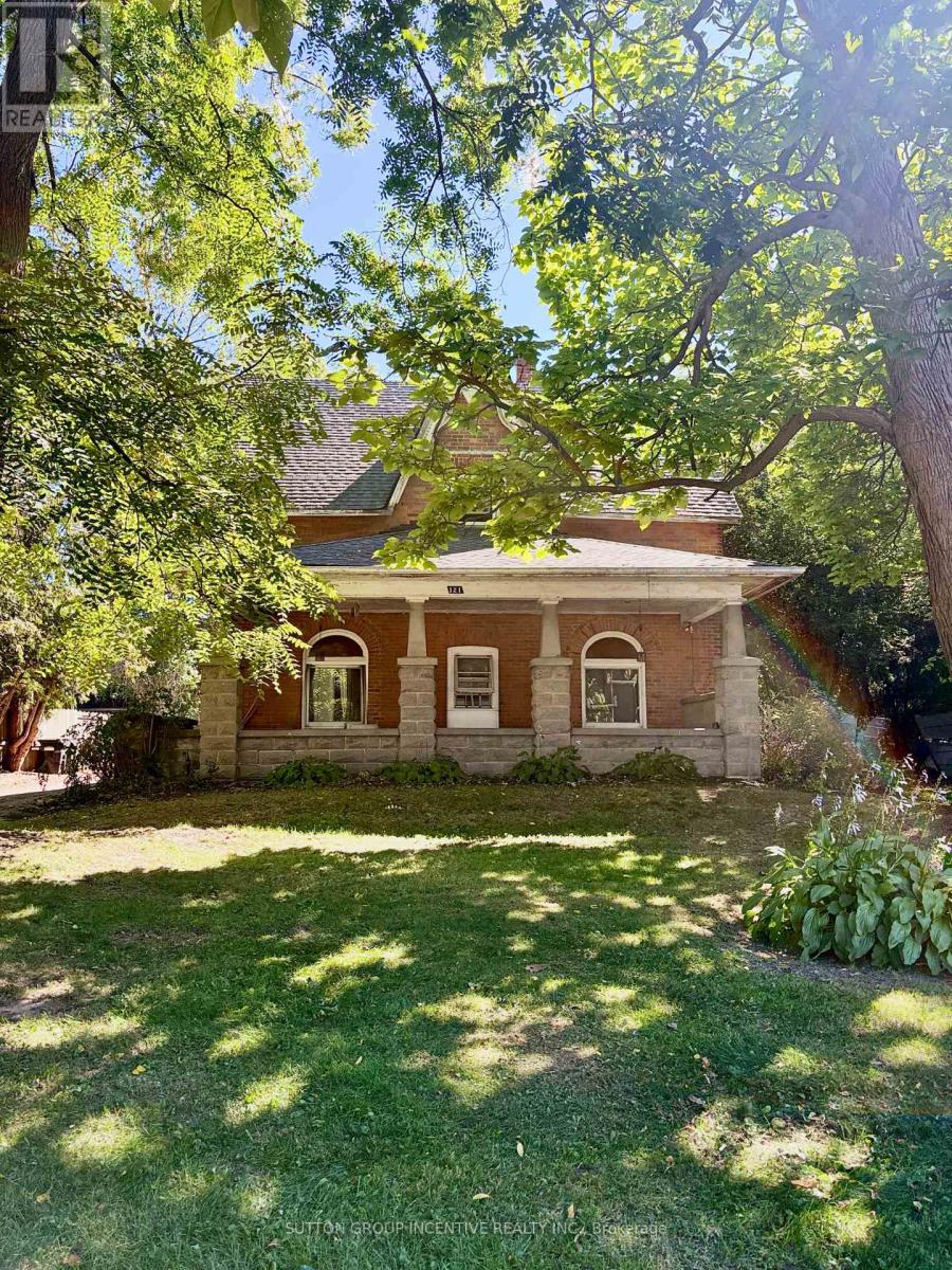 Property for lease at #3 - 121 MAIN STREET W