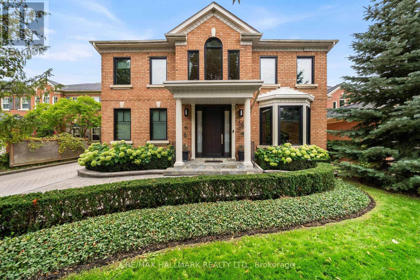 54 THEOBALDS CIRCLE - 3