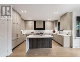 54 Theobalds Circle, Richmond Hill, ON L4C9C9 Photo 15