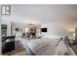 54 Theobalds Circle, Richmond Hill, ON L4C9C9 Photo 25