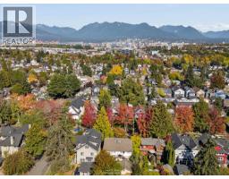 1204 E 14th Avenue, Vancouver, BC V5T2P3 Photo 39