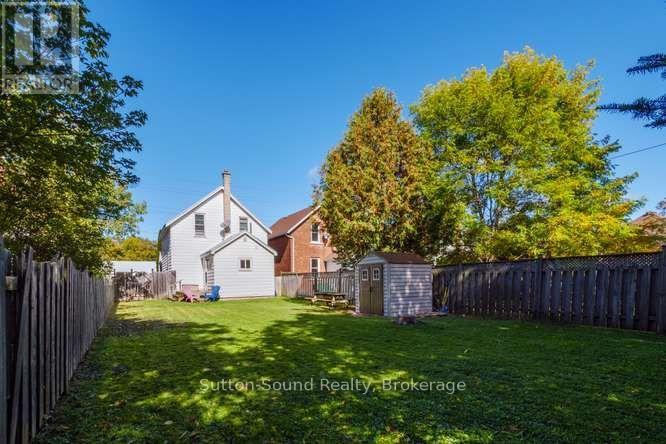 443 13TH STREET W - Image 27