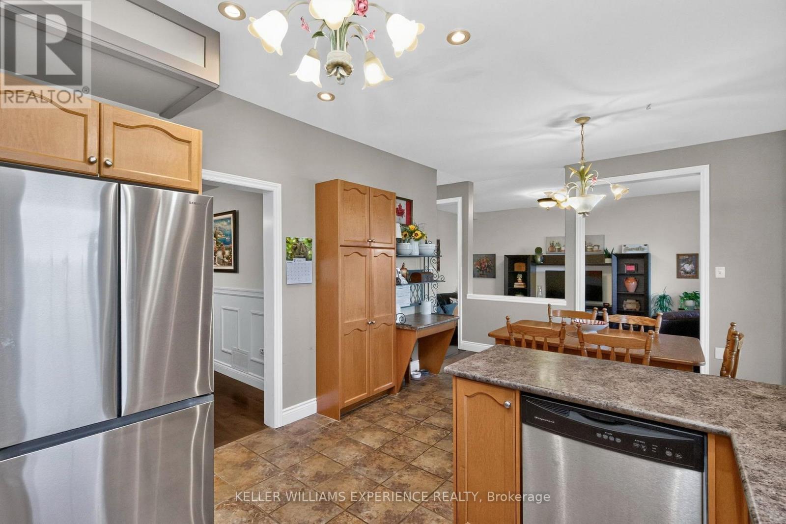 56 Silver Trail, Barrie, ON photo 11