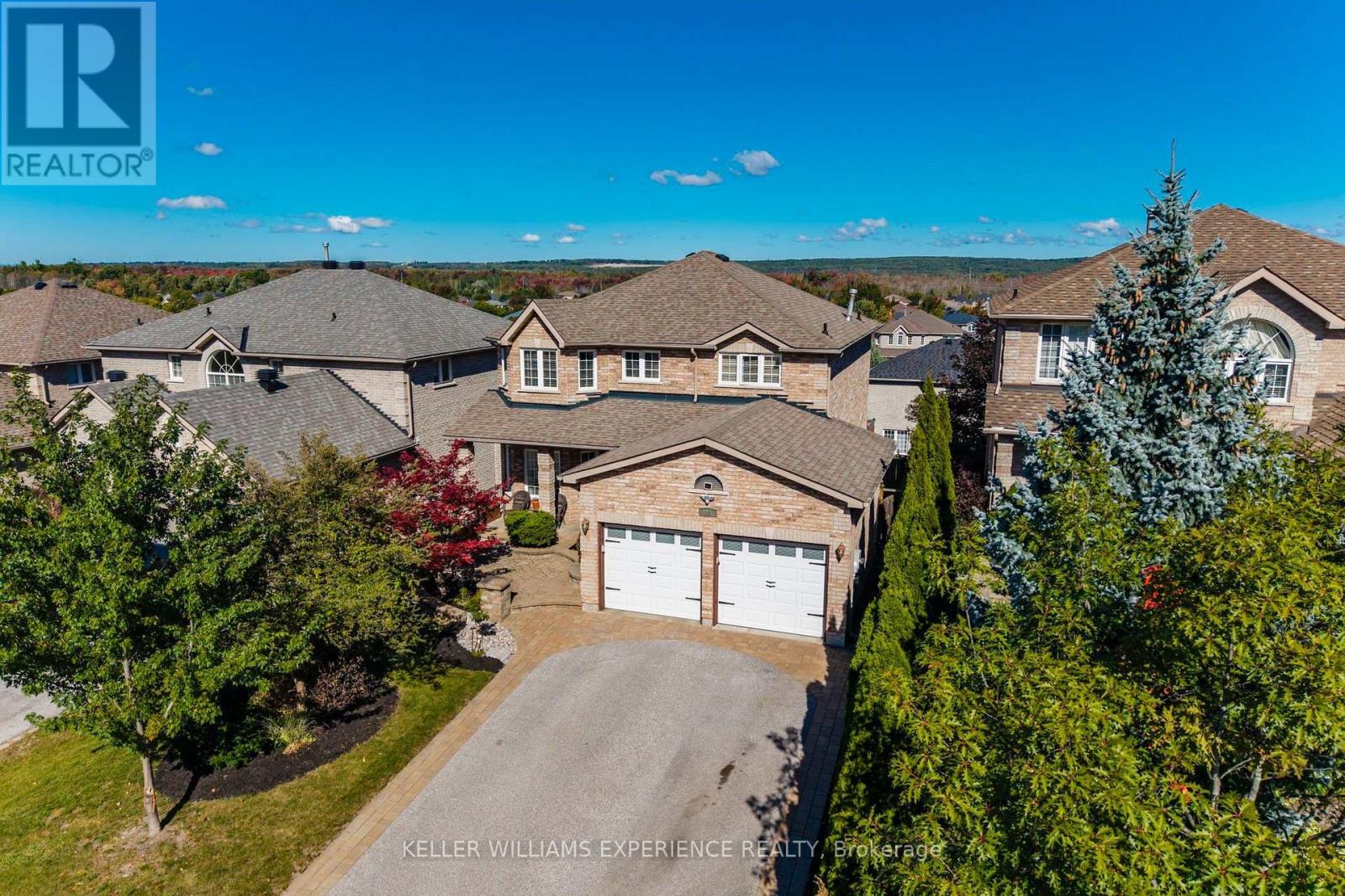 56 Silver Trail, Barrie, ON photo 3