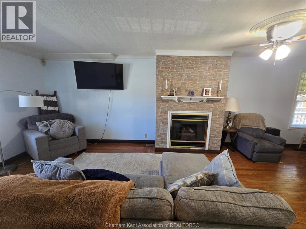 644 WALLACE STREET - 3