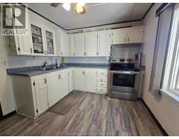 Kitchen - 644 Wallace Street, Wallaceburg, ON N8A1K5 Photo 7