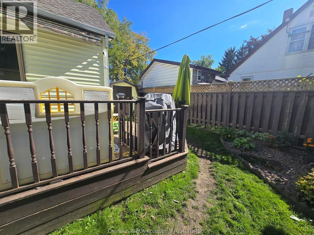 644 WALLACE STREET - Image 24