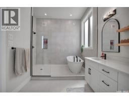 940 Feheregyhazi Boulevard, Saskatoon, SK S7W1E1 Photo 21