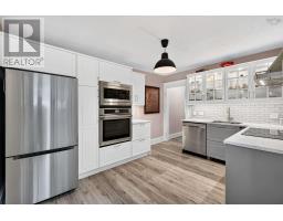 Sunroom - 10 Braeburn Road, Halifax, NS B3N1C2 Photo 12