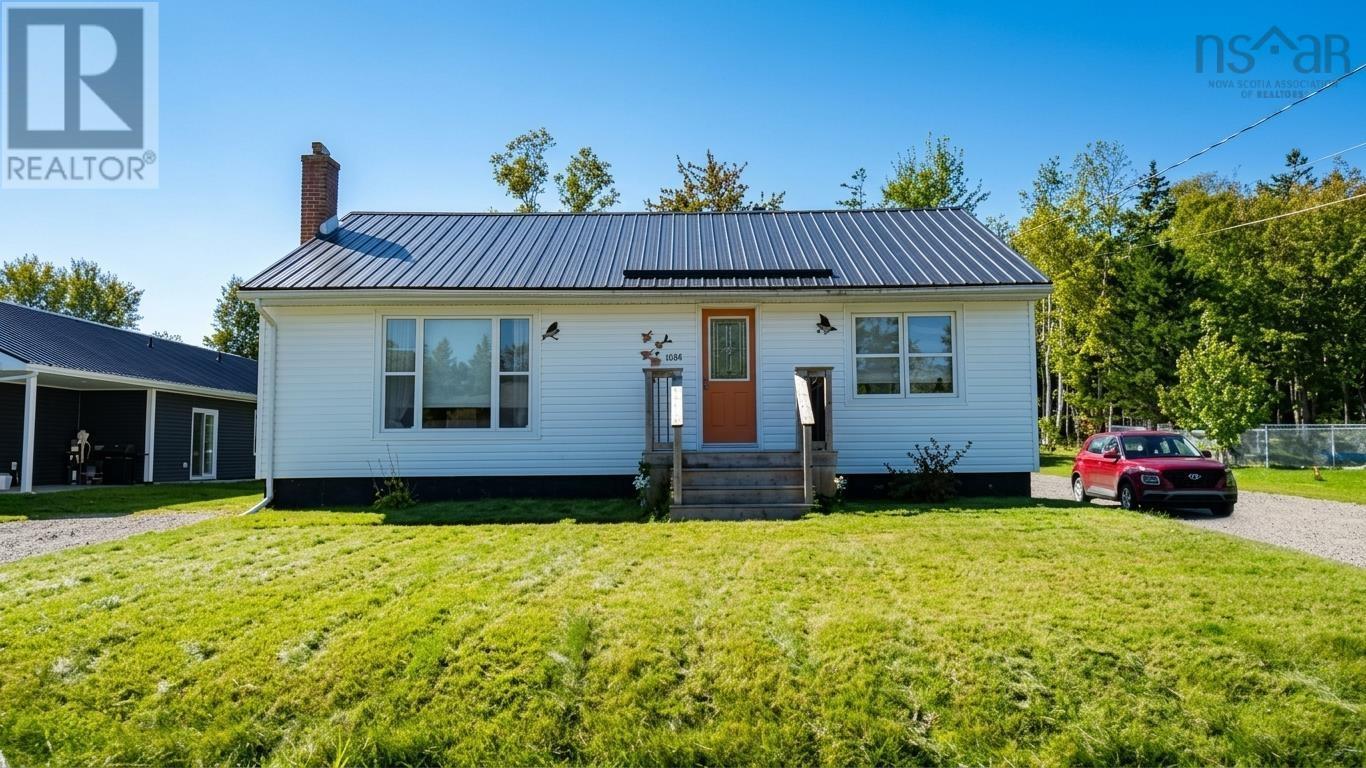 158 Woodlawn Drive - 1