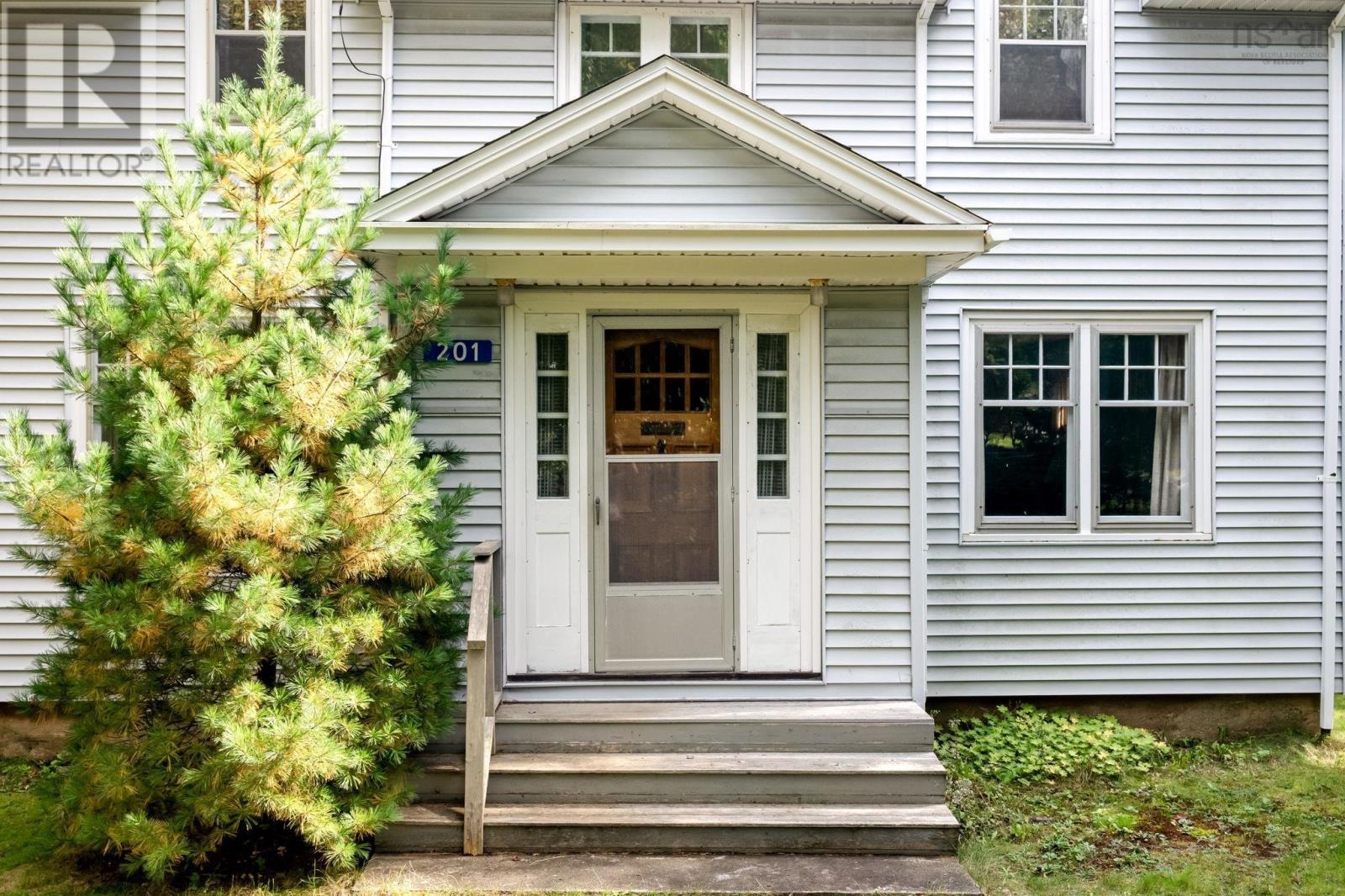 201 High Street - Image 3