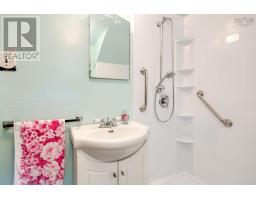 201 High Street, Bedford, NS B4A1M7 Photo 31