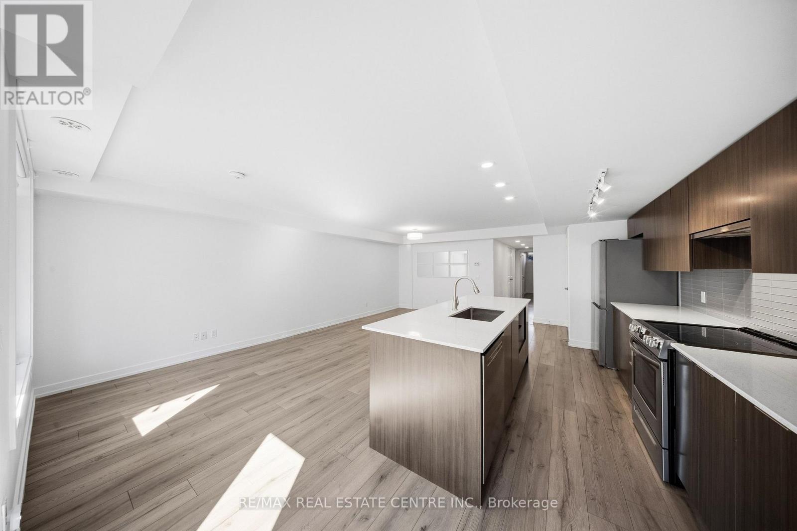 117- 3078 Sixth Line, Oakville, ON photo 8