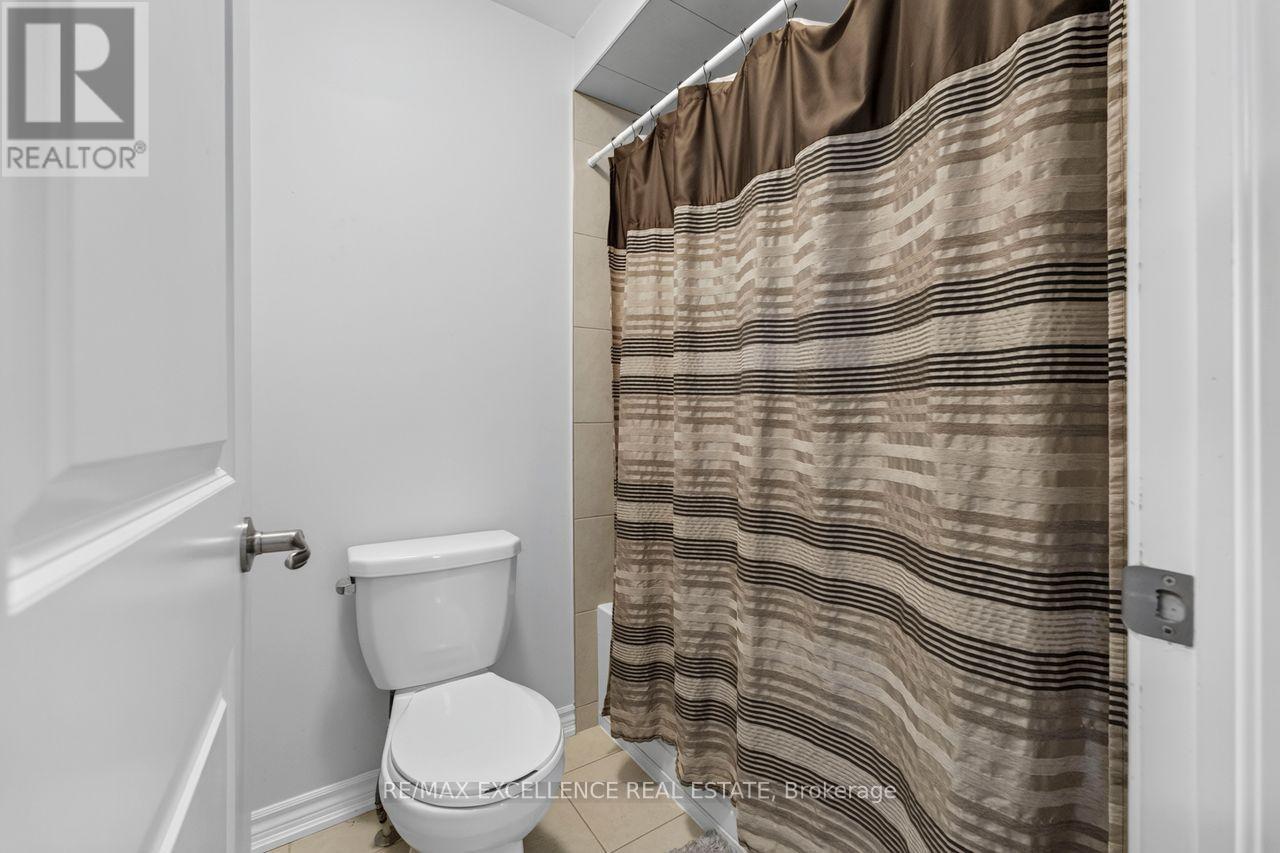 451 BRISDALE DRIVE - 29