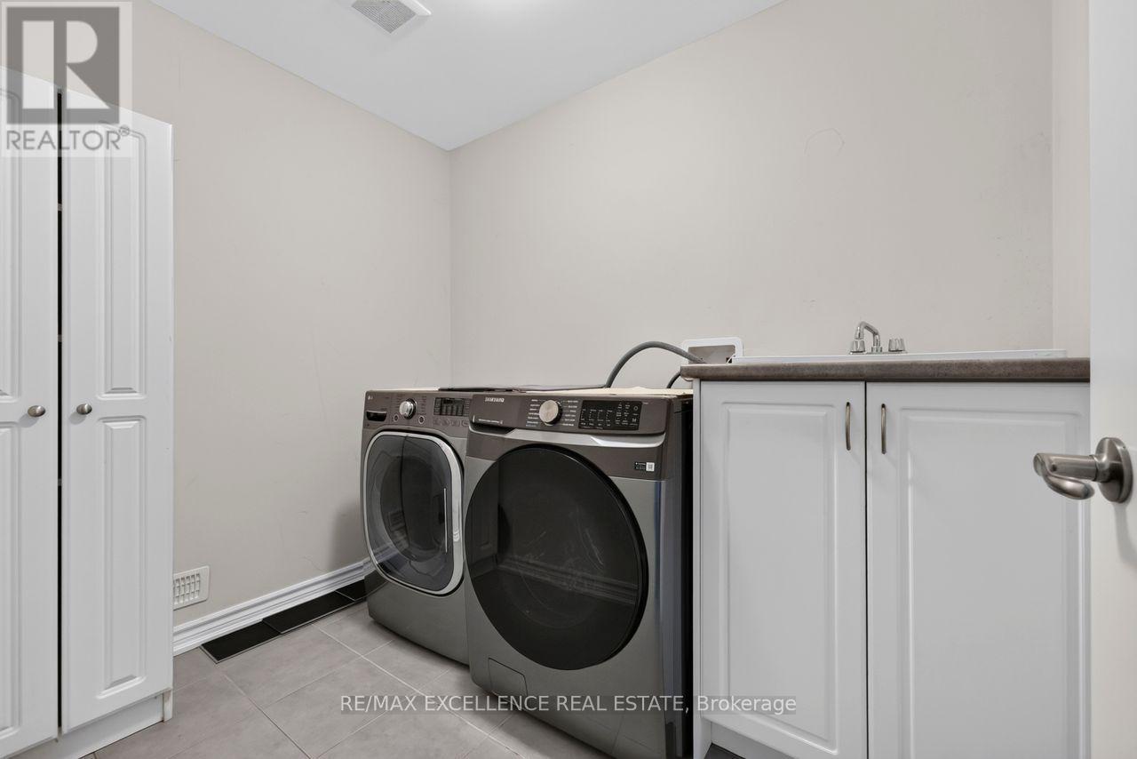 451 BRISDALE DRIVE - 30