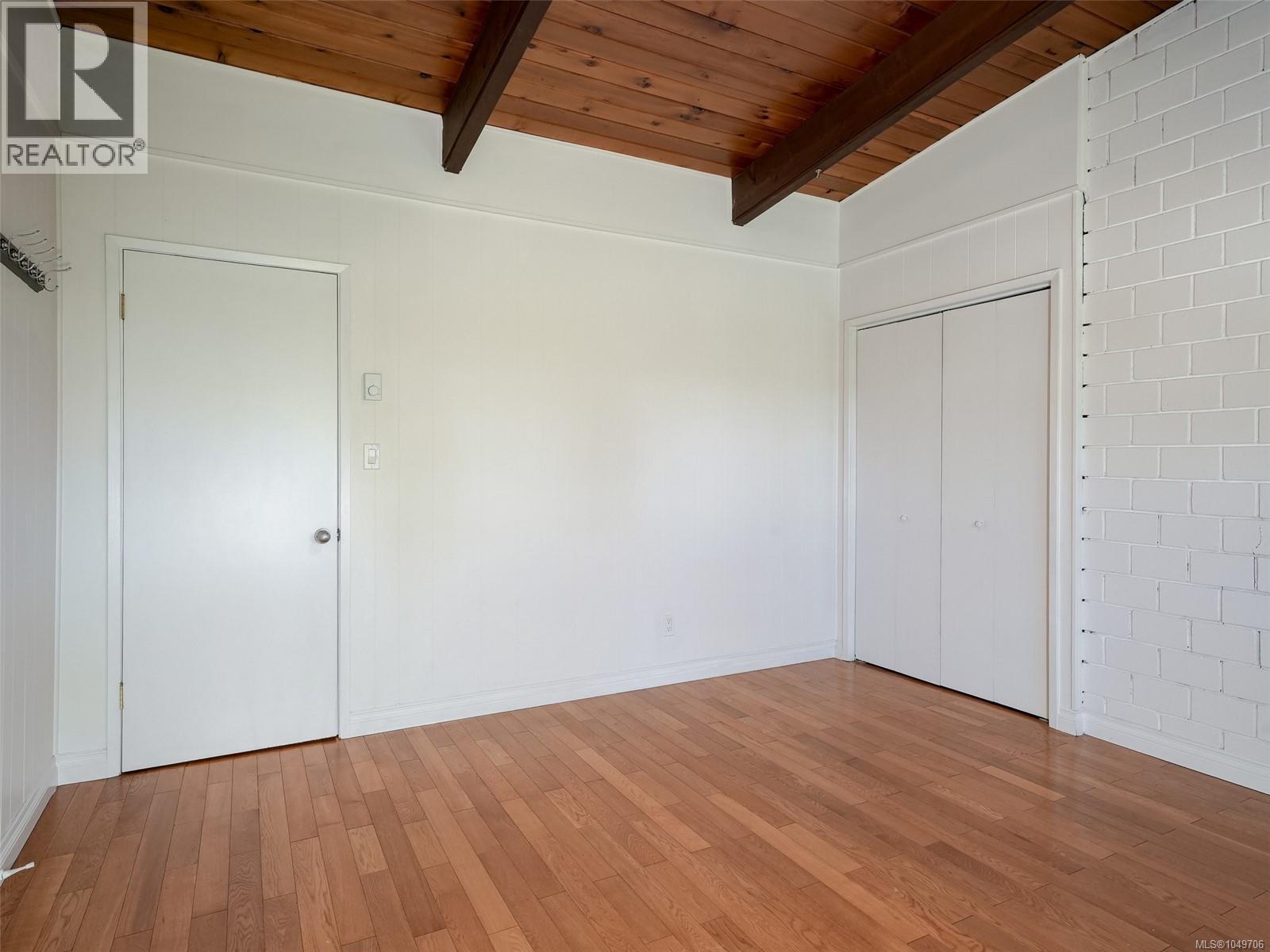 1648 Grant Rd - 19